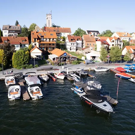 Promenada Nad Jeziorem Mikołajki